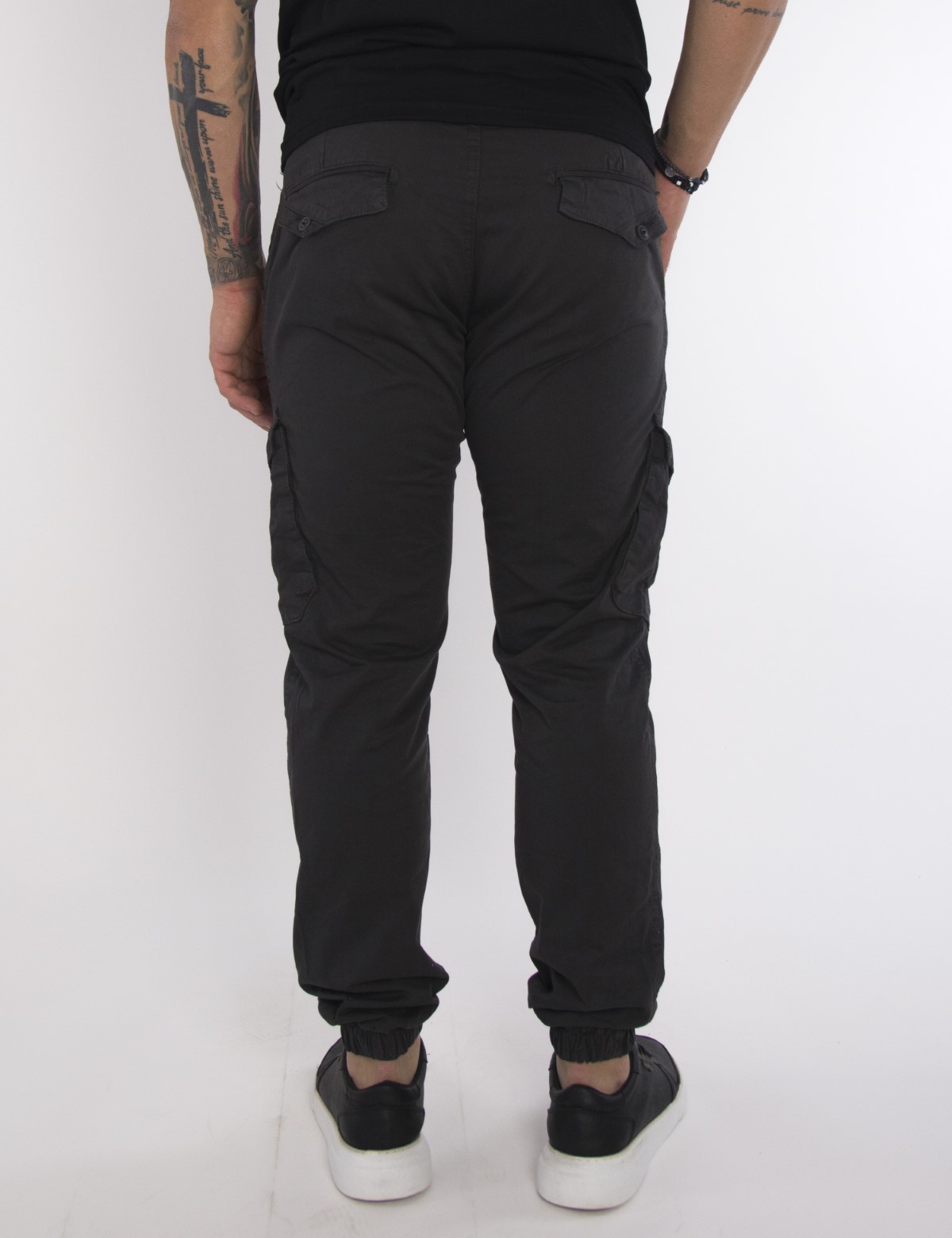 Ανδρικό ανθρακί υφασμάτινο cargo παντελόνι 231053A φωτογραφία